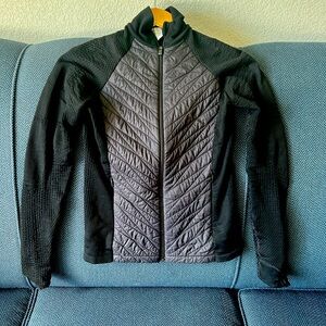 Athleta slim fit quilted jacket